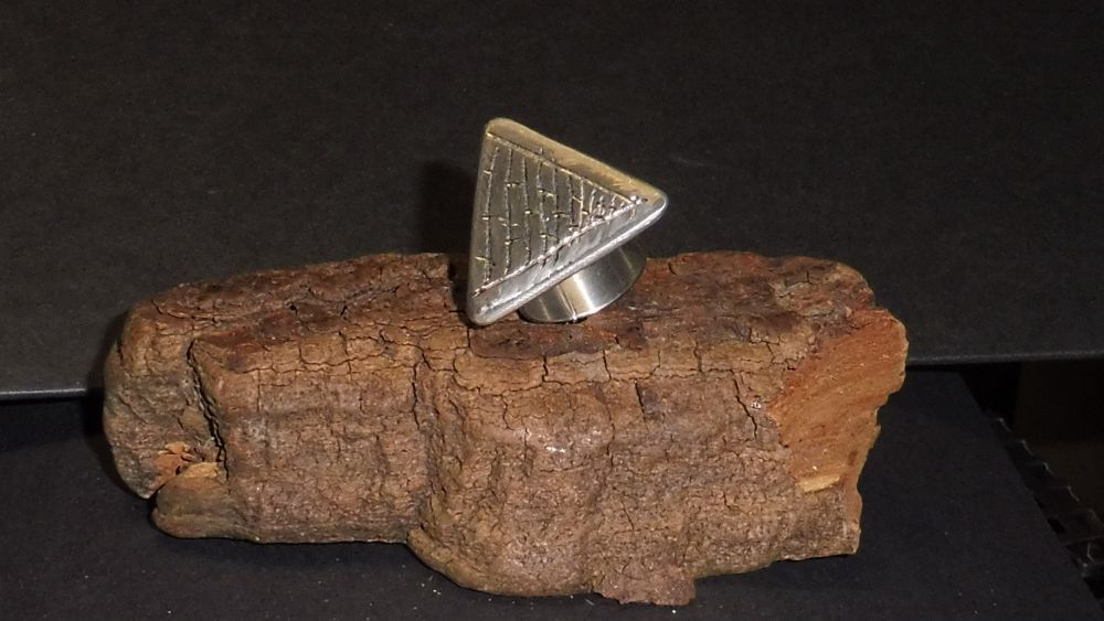 Edelstahl Ring Trigon Ø 16,5 x 8,5 mm